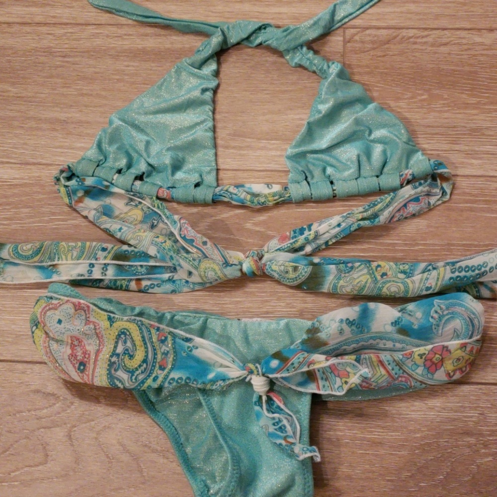 Beach bunny bikini set
